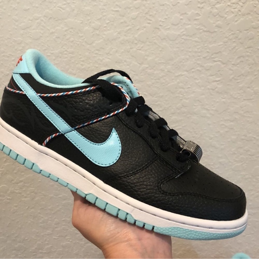NIKE DUNK LOW SE GS SNEAKERS